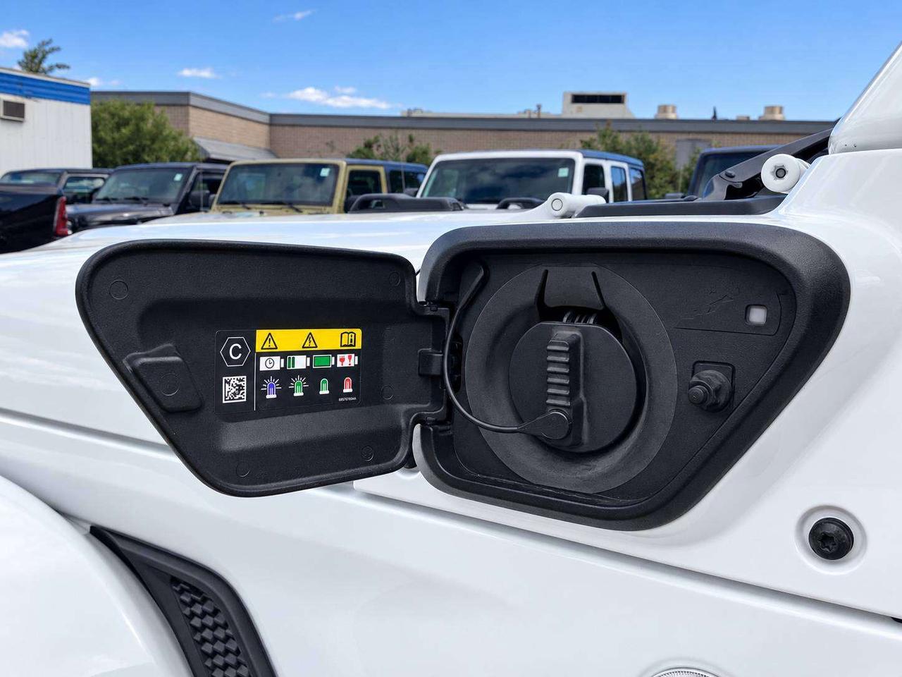2023 Jeep Wrangler Sahara PHEV | SkyTop | Htd Leather | Alpine | 4X4 Photo