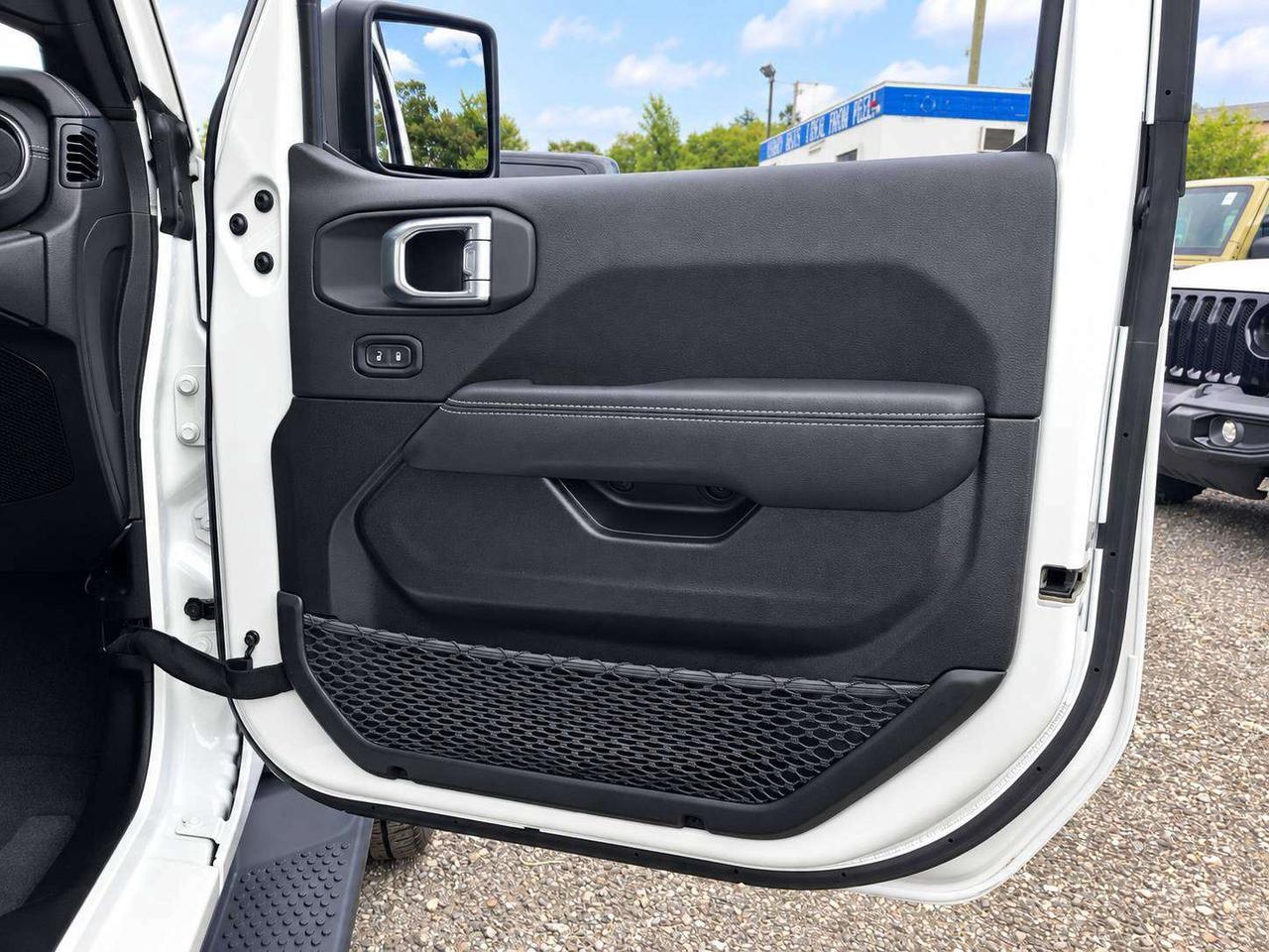 2023 Jeep Wrangler Sahara PHEV | SkyTop | Htd Leather | Alpine | 4X4 Photo