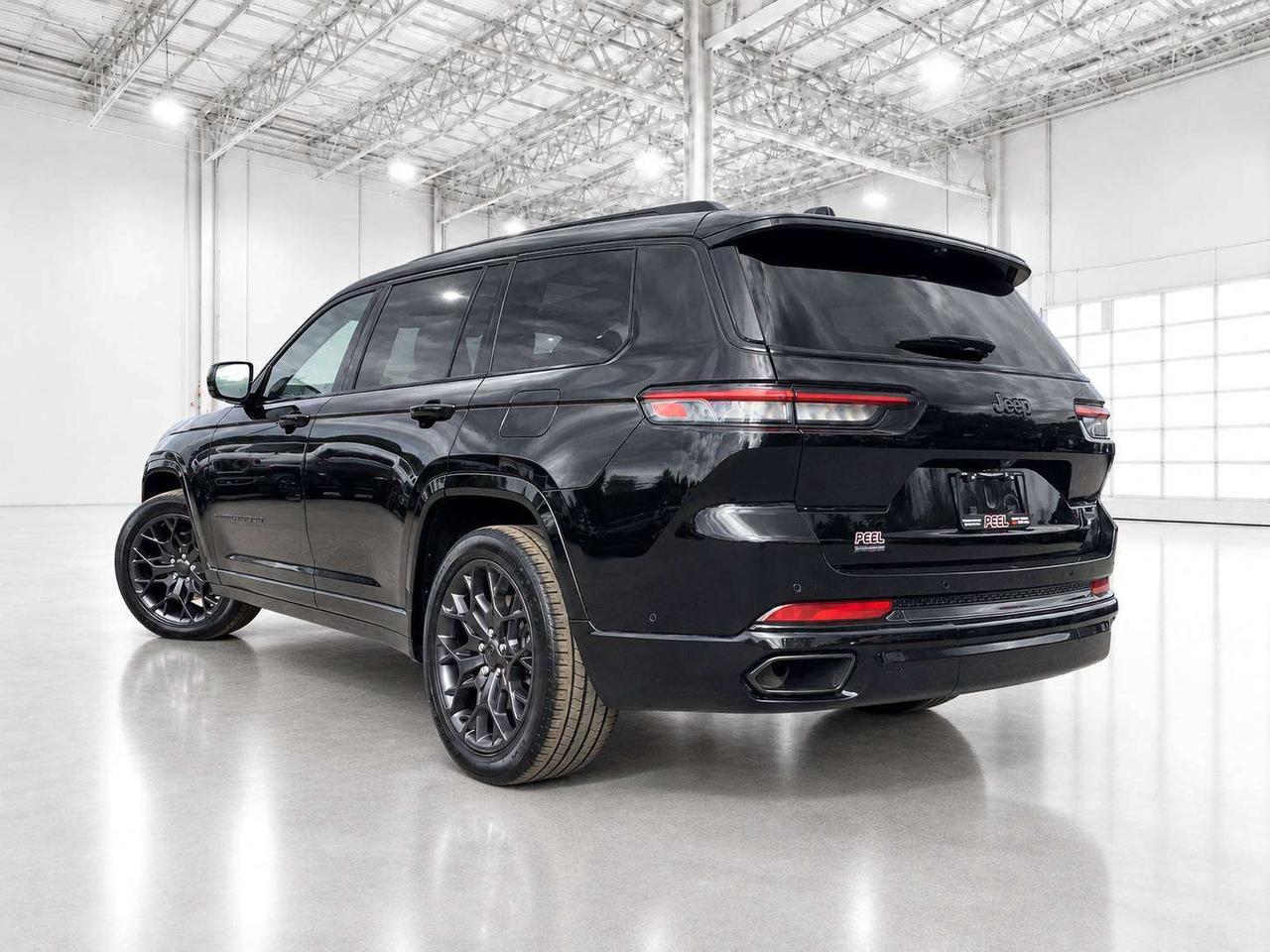 2023 Jeep Grand Cherokee Summit Reserve High Altitude | Adv Protech | 4X4 Photo