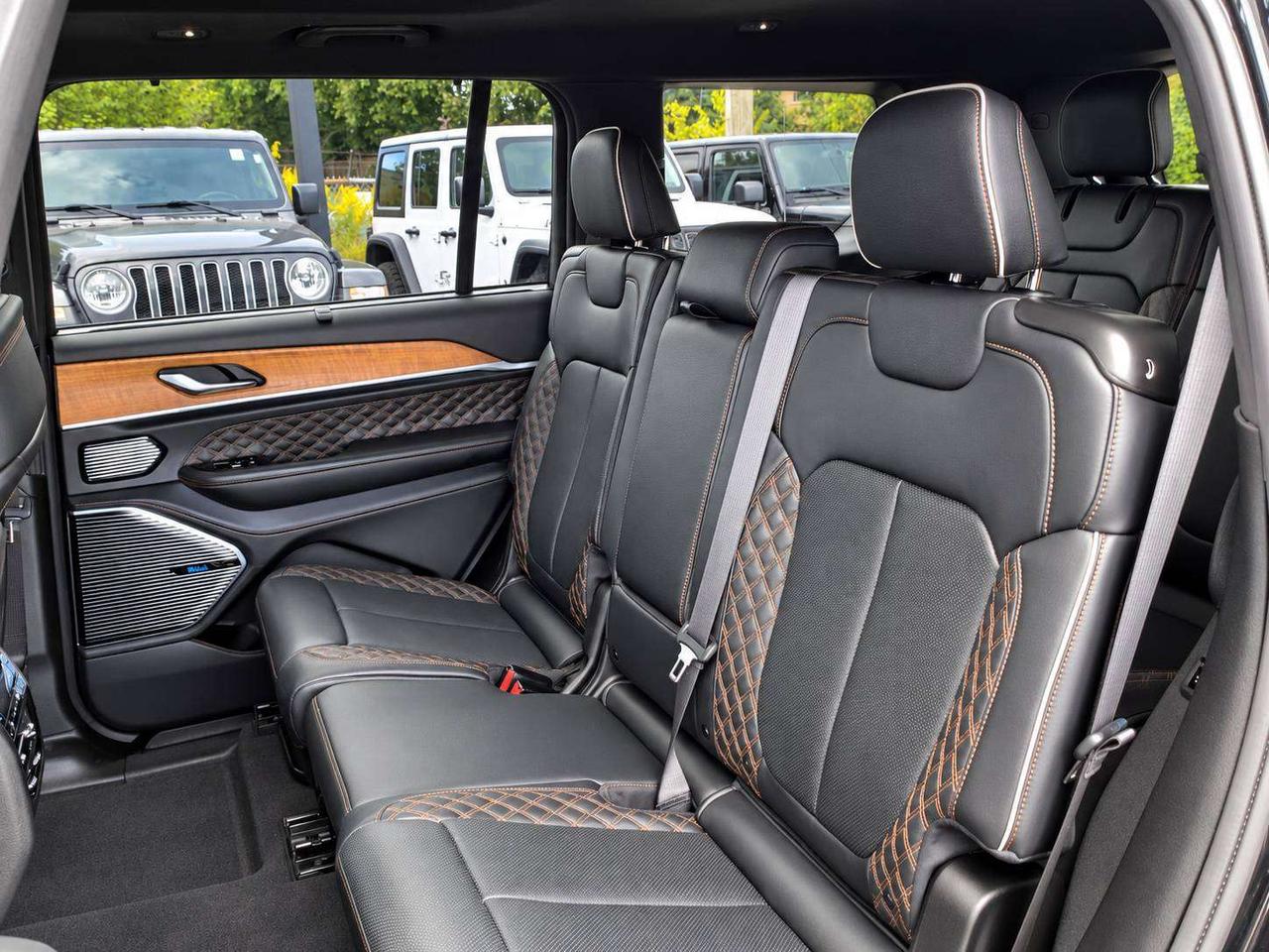 2023 Jeep Grand Cherokee Summit Reserve High Altitude | Adv Protech | 4X4 Photo