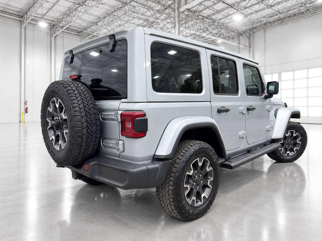 2024 Jeep Wrangler Sahara | Leather | 12.3" NAV | Alpine | Tow | 4X4 Photo