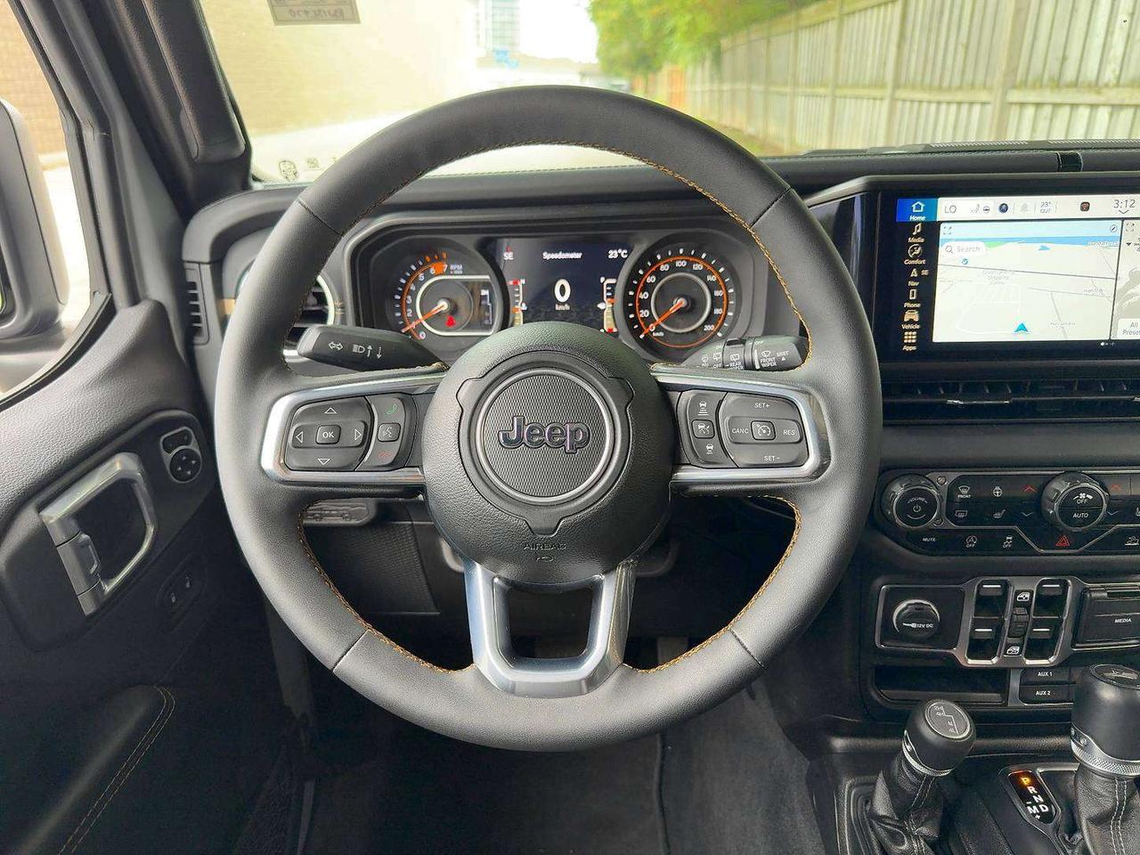 2024 Jeep Wrangler Sahara | Leather | 12.3" NAV | Alpine | Tow | 4X4 Photo