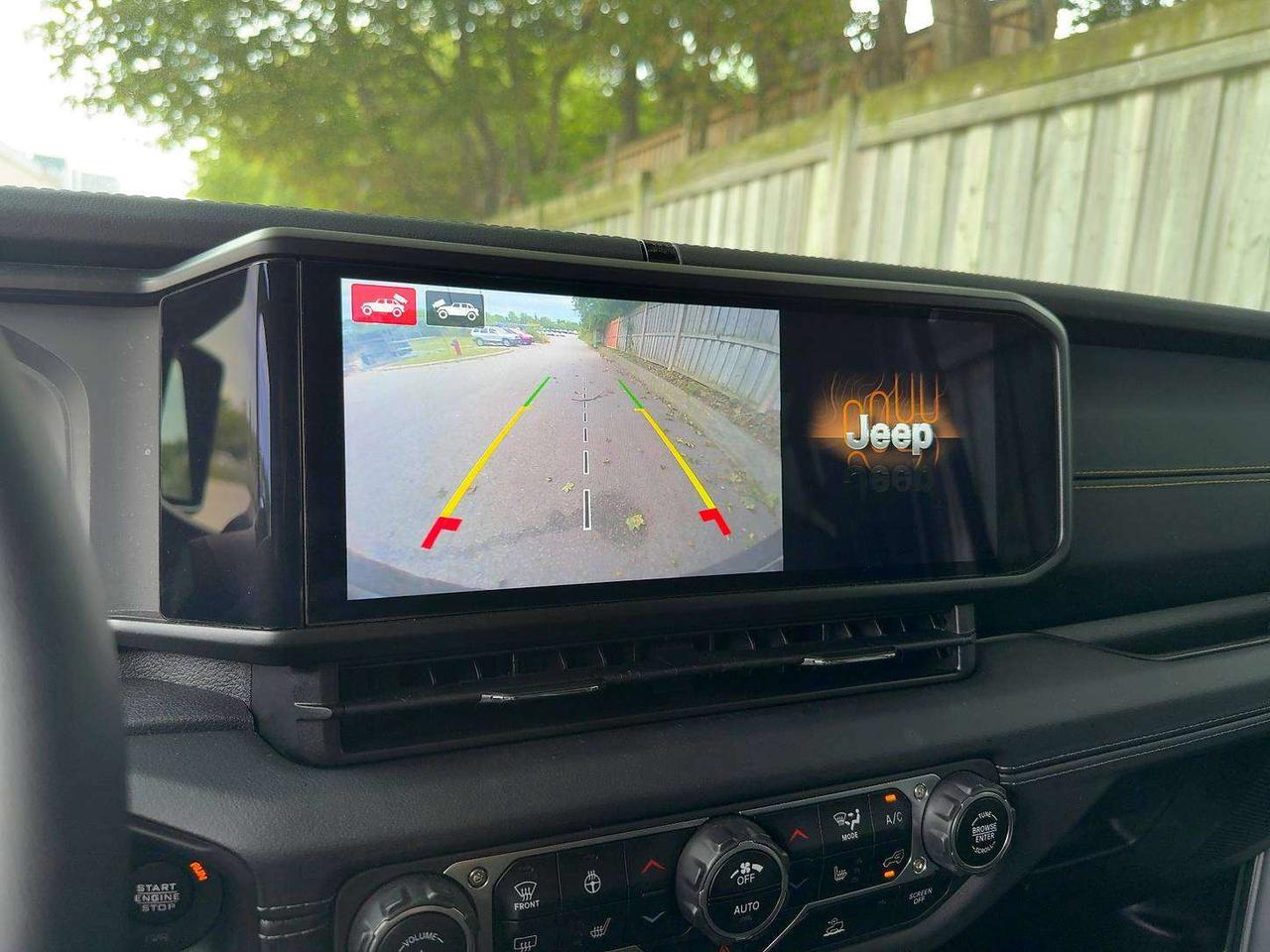 2024 Jeep Wrangler Sahara | Leather | 12.3" NAV | Alpine | Tow | 4X4 Photo
