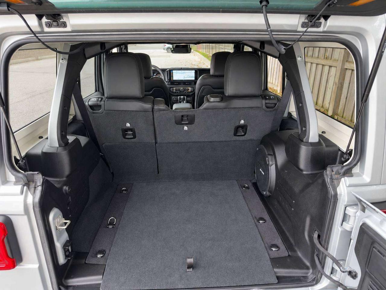 2024 Jeep Wrangler Sahara | Leather | 12.3" NAV | Alpine | Tow | 4X4 Photo