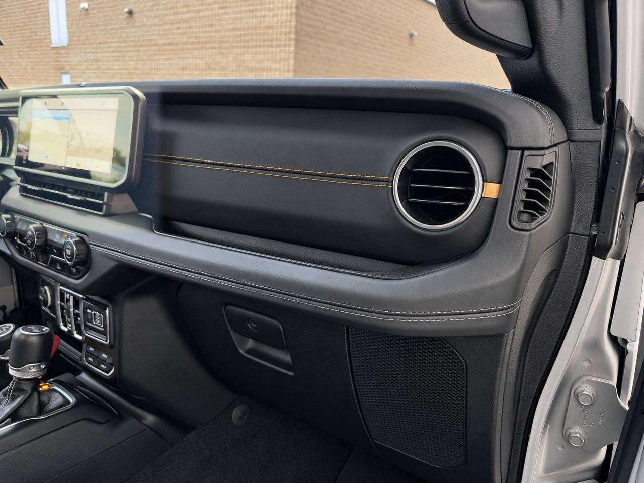2024 Jeep Wrangler Sahara | Leather | 12.3" NAV | Alpine | Tow | 4X4 Photo