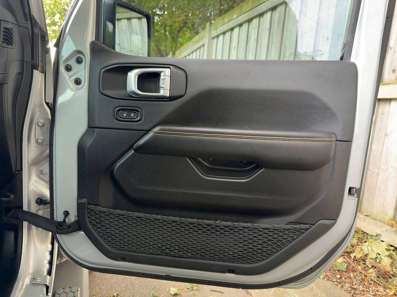 2024 Jeep Wrangler Sahara | Leather | 12.3" NAV | Alpine | Tow | 4X4 Photo