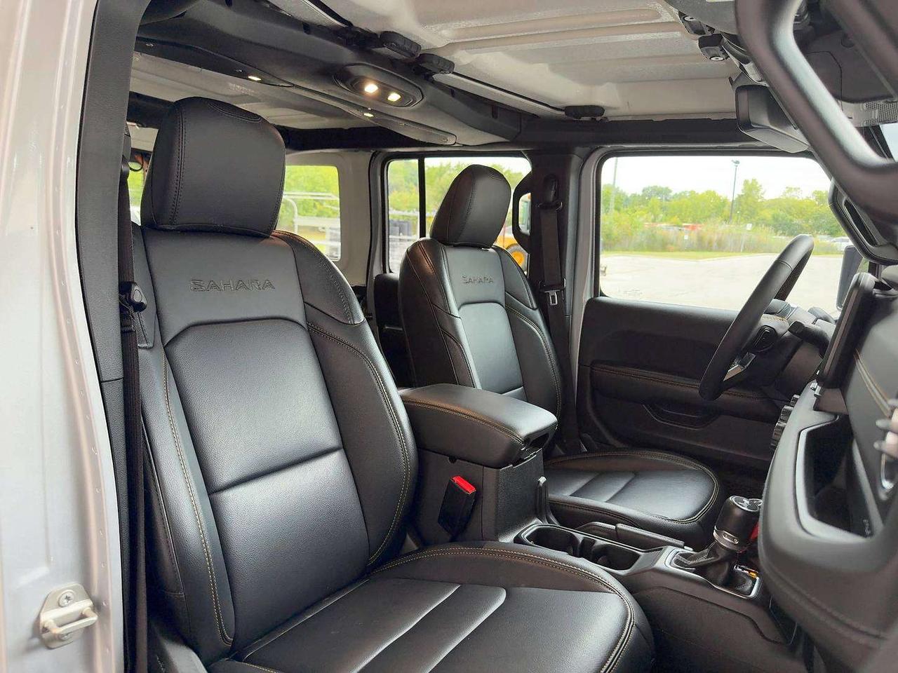 2024 Jeep Wrangler Sahara | Leather | 12.3" NAV | Alpine | Tow | 4X4 Photo
