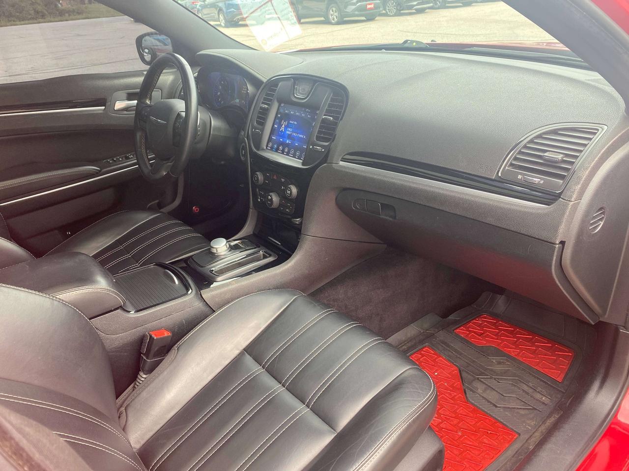 2017 Chrysler 300 S, RWD, SUNROOF, REMOTE START, CLEAN CARFAX! - Photo #25