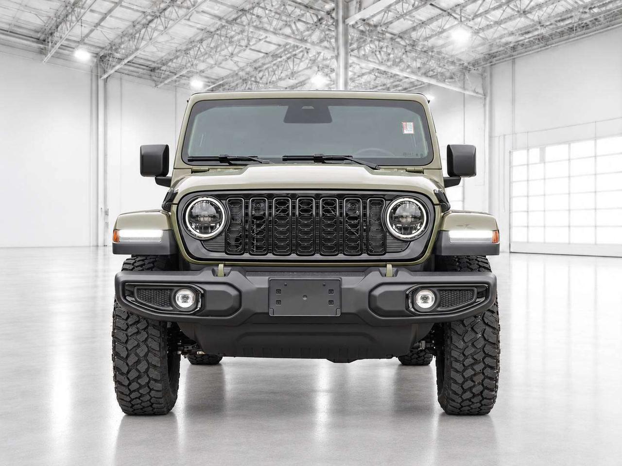2027 Jeep Gladiator WILLYS 4DR | Hardtop | Conv Grp | 3.6L V6 Photo