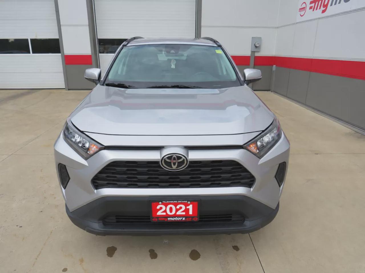 2021 Toyota RAV4 LE | FWD | Automatic | Heated Seats | Air Conditioning | Touchscreen Display | Android Auto & Apple CarPlay | Bluetooth | Back-Up Camera | Adaptive Cruise Control | Blind Spot Monitor | Cross Traffic Alert | Lane Tracing Assist | Lane Departure Alert | Pr Photo