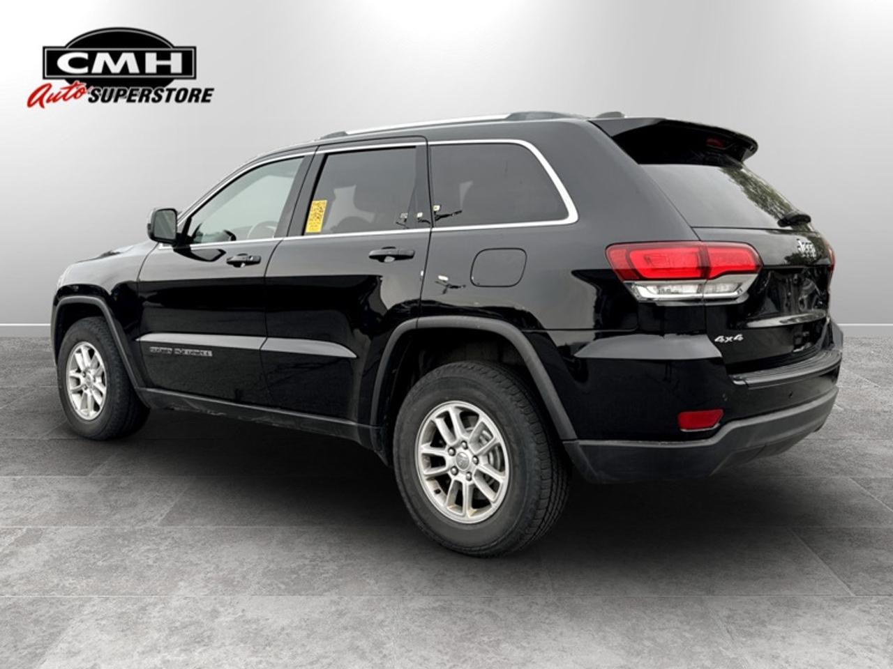 2020 Jeep Grand Cherokee Laredo  **LOW MILEAGE** Photo5