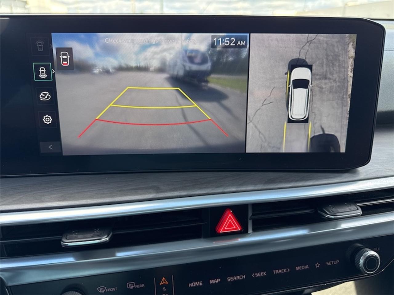 2024 Kia Sorento X-Pro  Panoramic Sunroof - $312 B/W Photo
