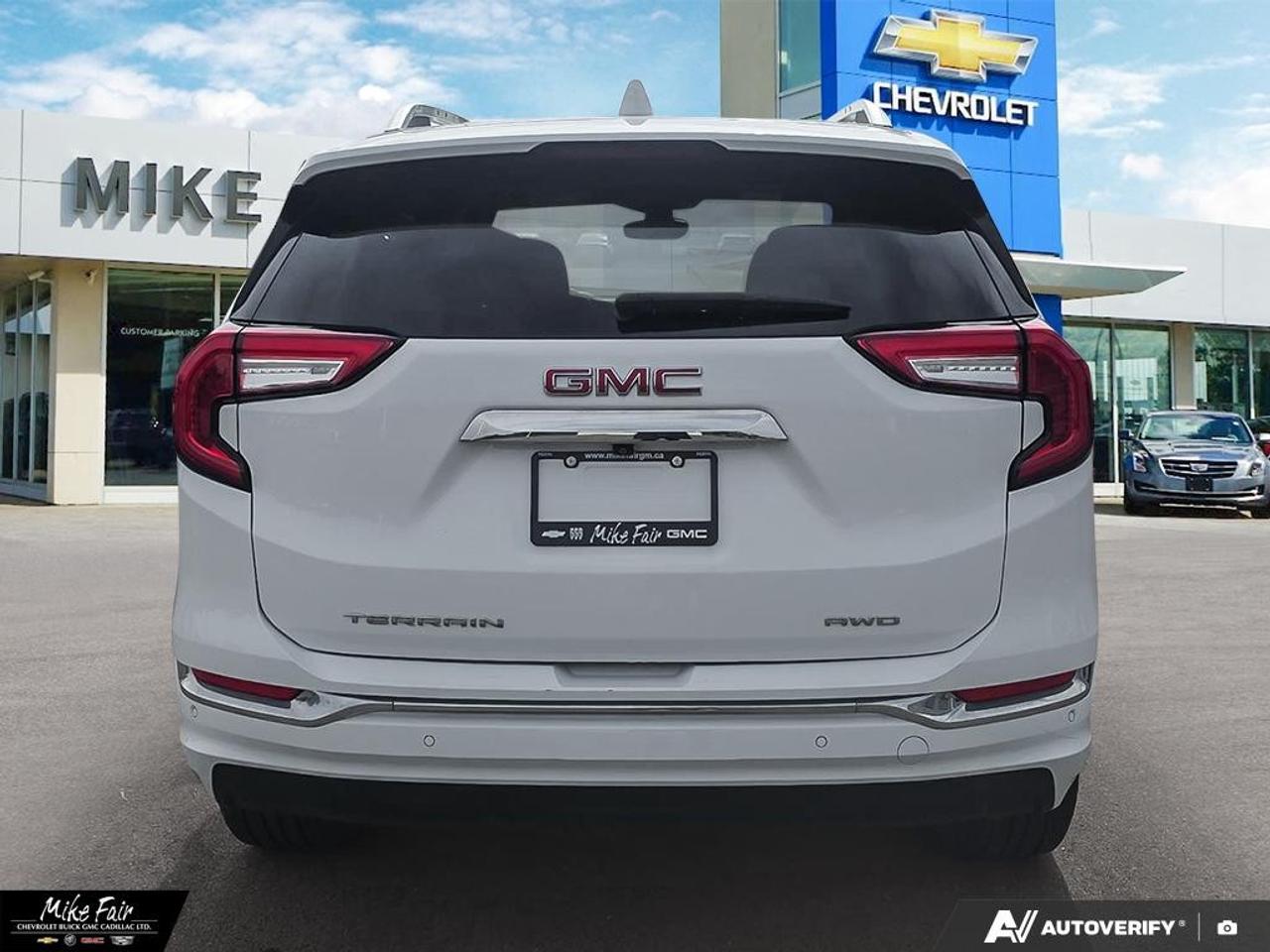 2024 GMC Terrain AWD Denali Photo