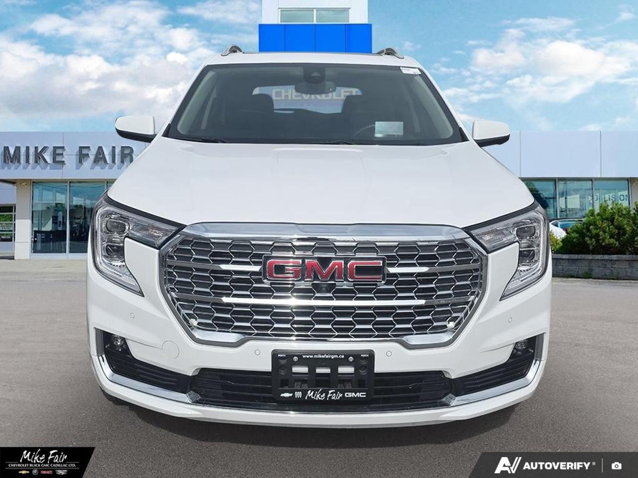2024 GMC Terrain AWD Denali Photo5