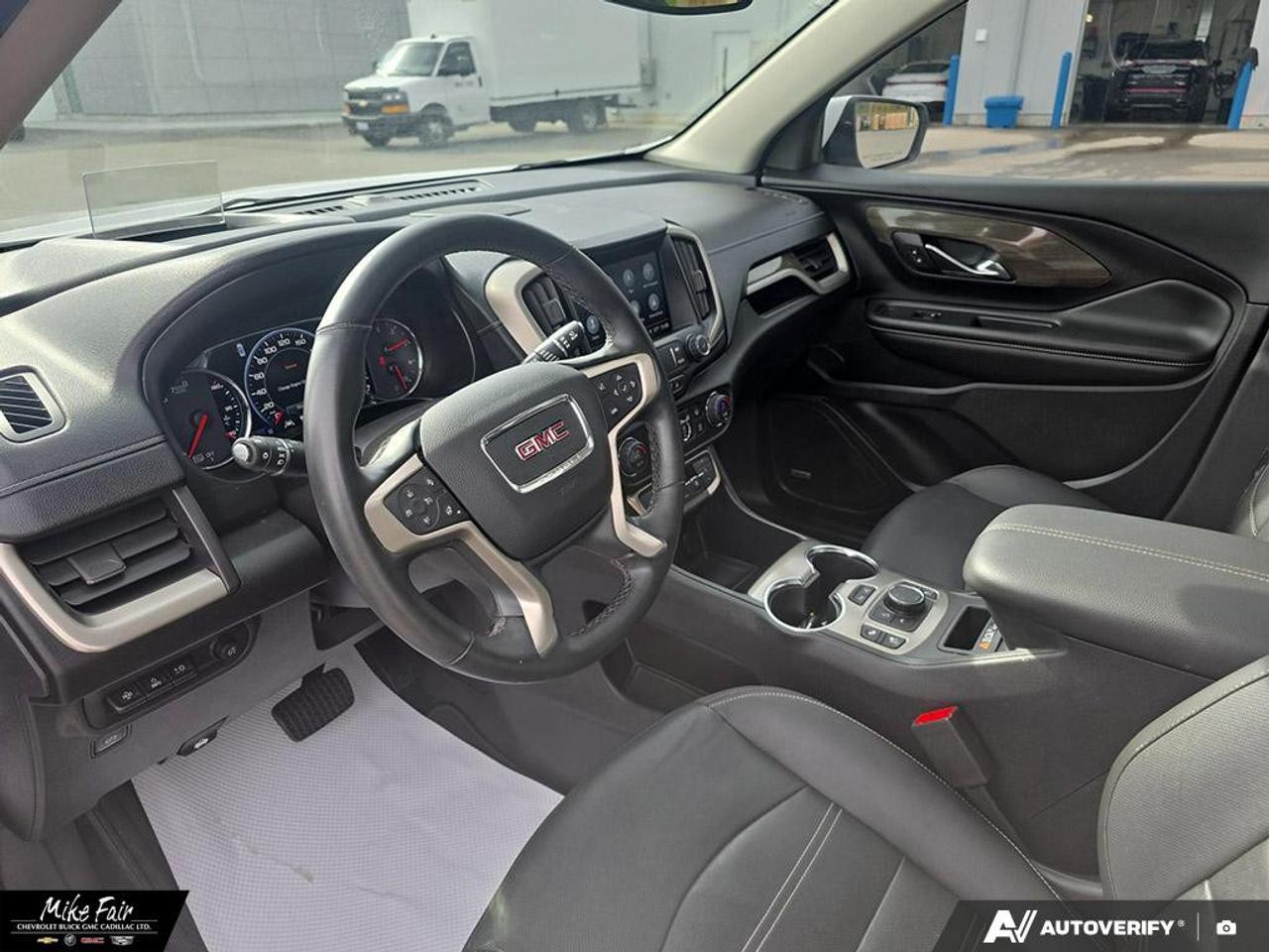 2024 GMC Terrain AWD Denali Photo
