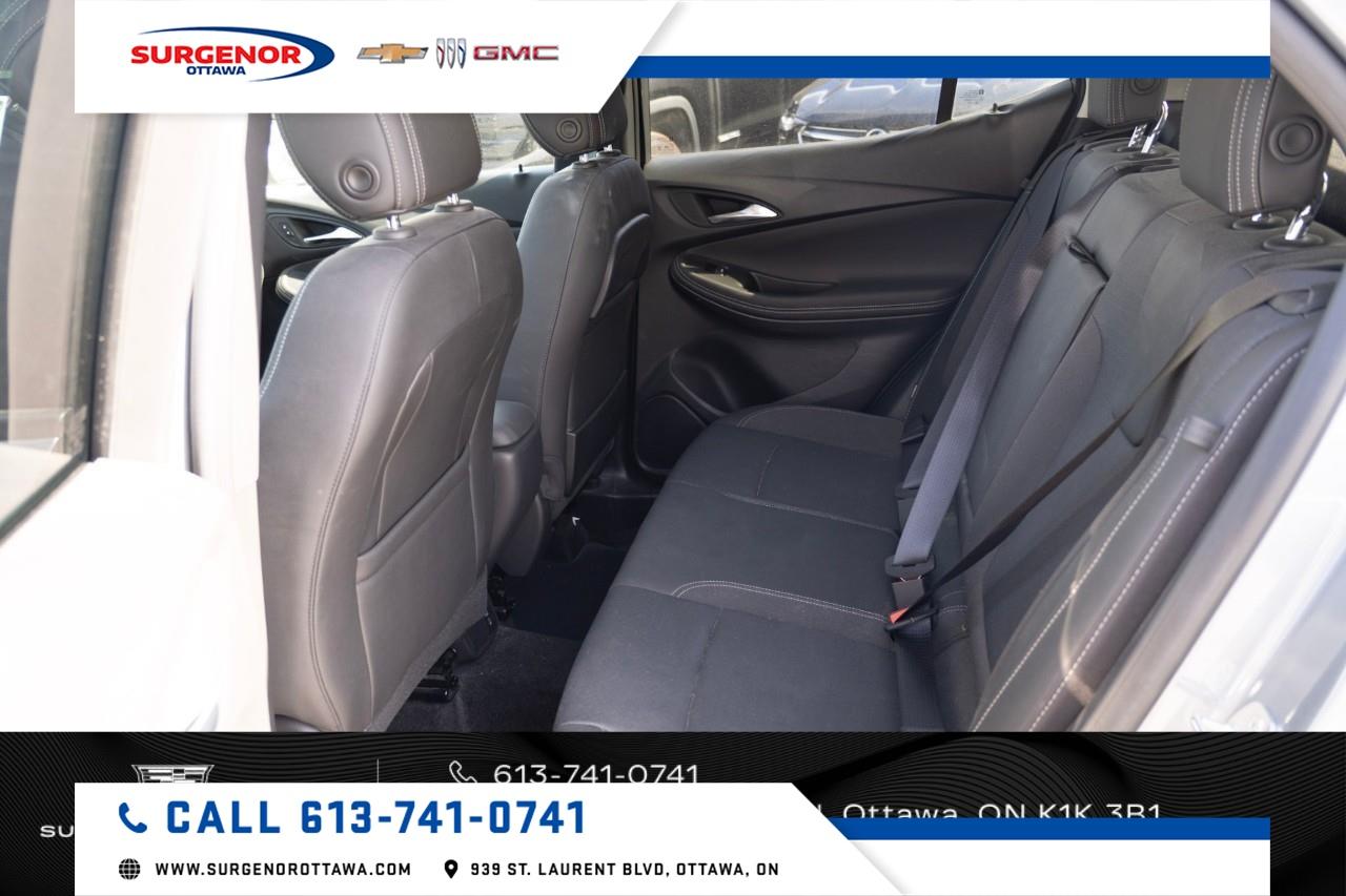 2023 Buick Encore GX SELECT Photo