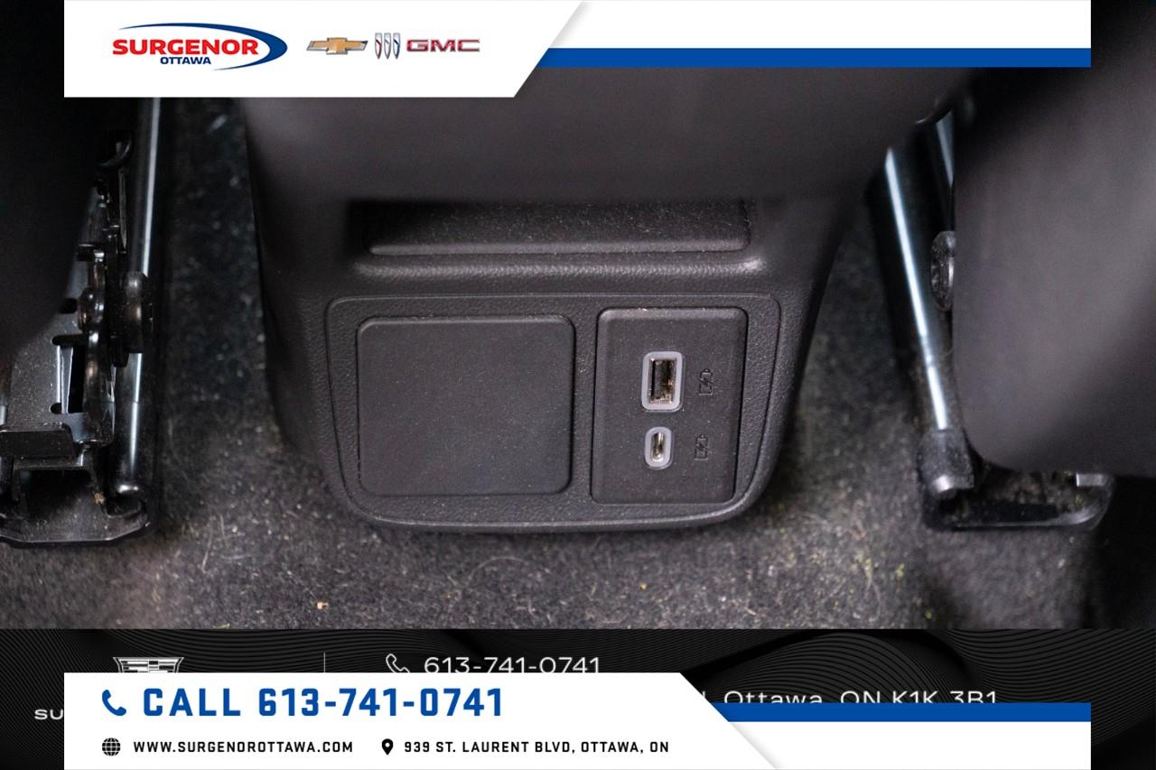 2023 Buick Encore GX SELECT Photo
