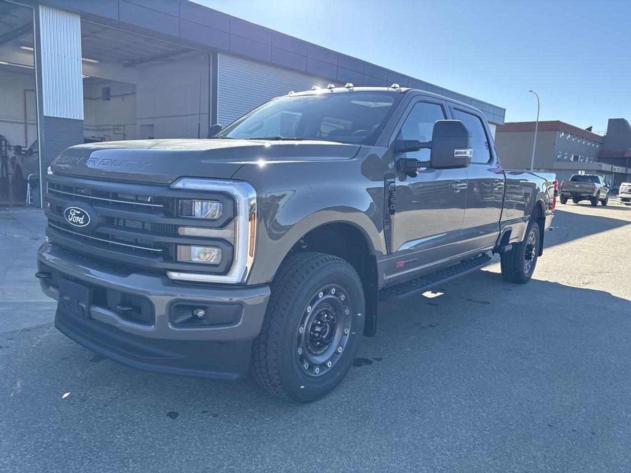 2027 Ford F-350 Super Duty SRW XLT 8' Box 613A Photo1