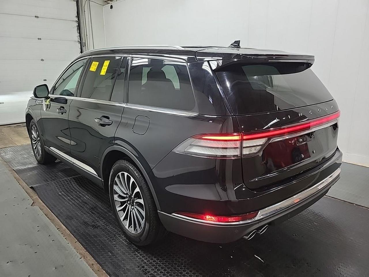 2022 Lincoln Aviator Reserve Photo3