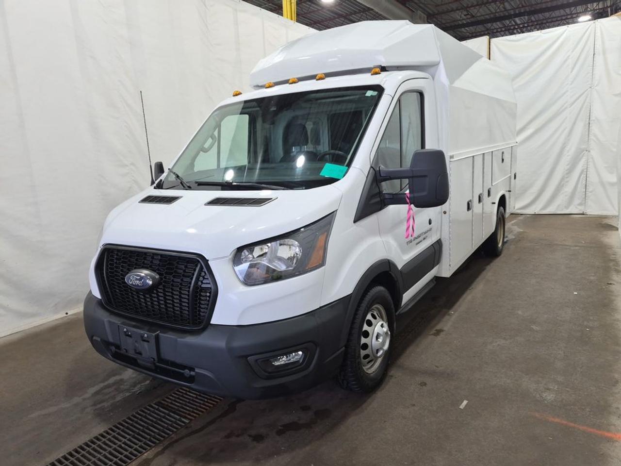 2023 Ford Transit Cutaway BASE Photo0