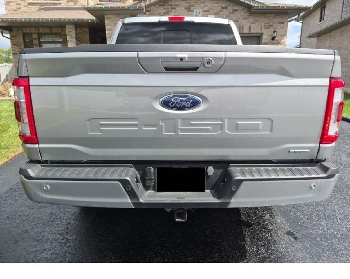 2023 Ford F-150 Lariat Photo2
