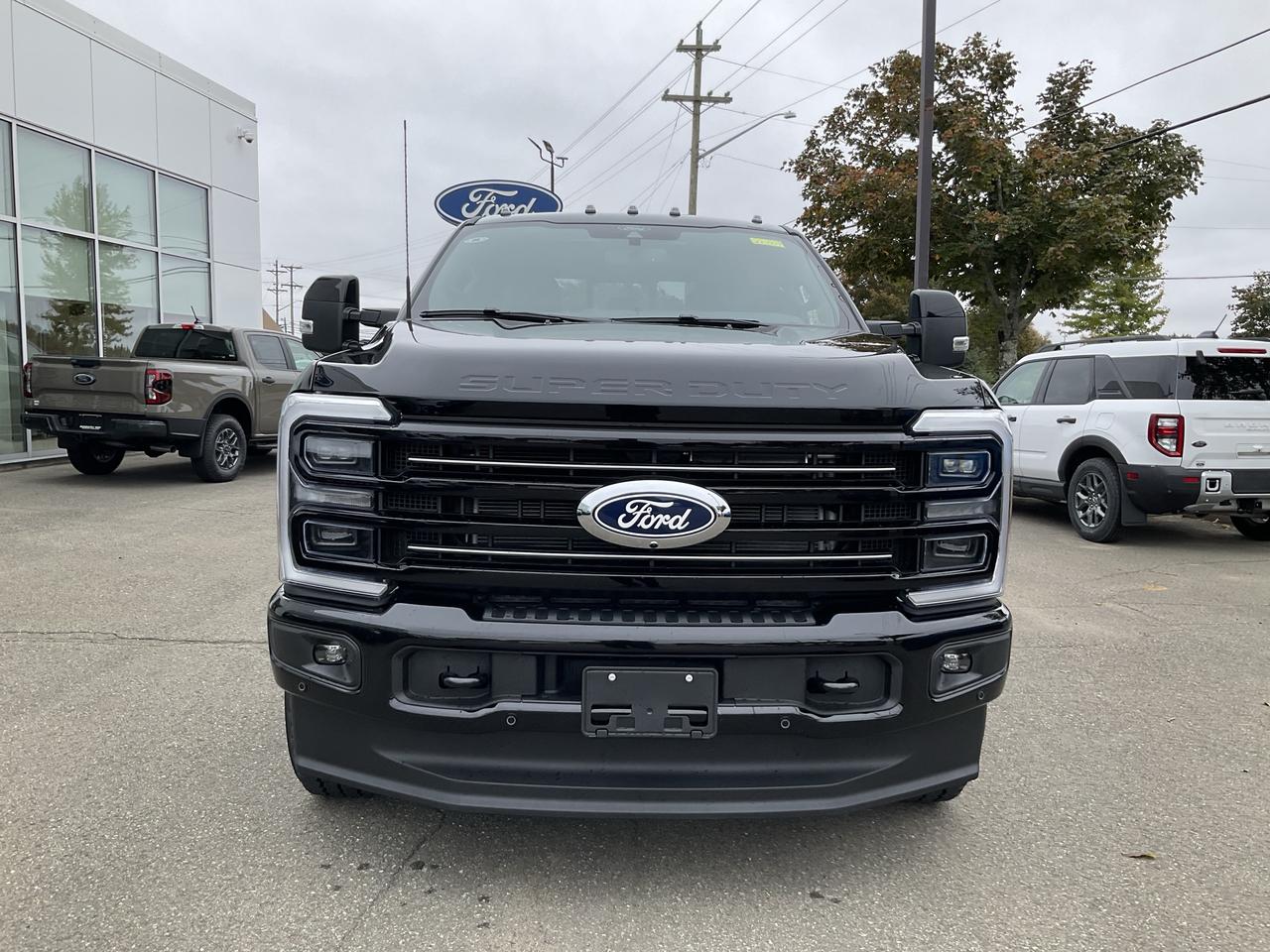 2027 Ford F-250 Super Duty SRW Platinum Photo1
