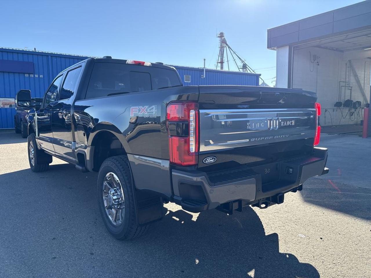 2027 Ford F-350 Super Duty SRW KING RANCH 6.8' Box 710A Photo4
