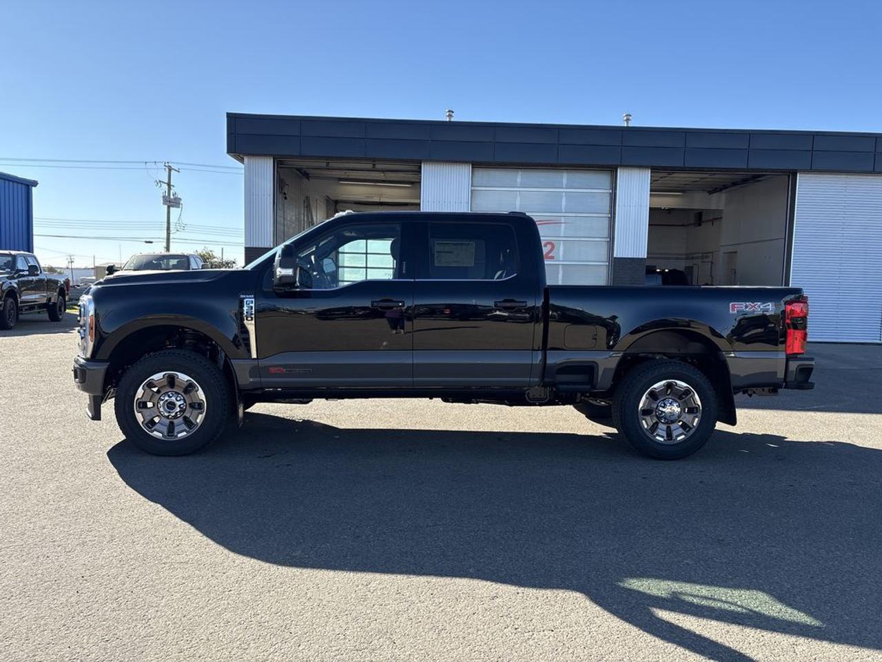 2027 Ford F-350 Super Duty SRW KING RANCH 6.8' Box 710A Photo3