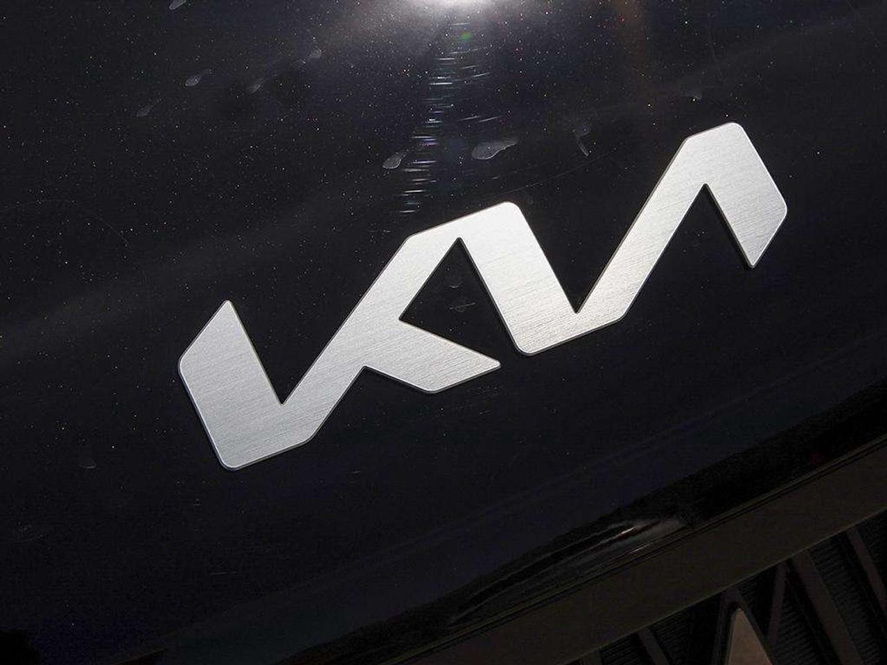2026 Kia Carnival LX Photo