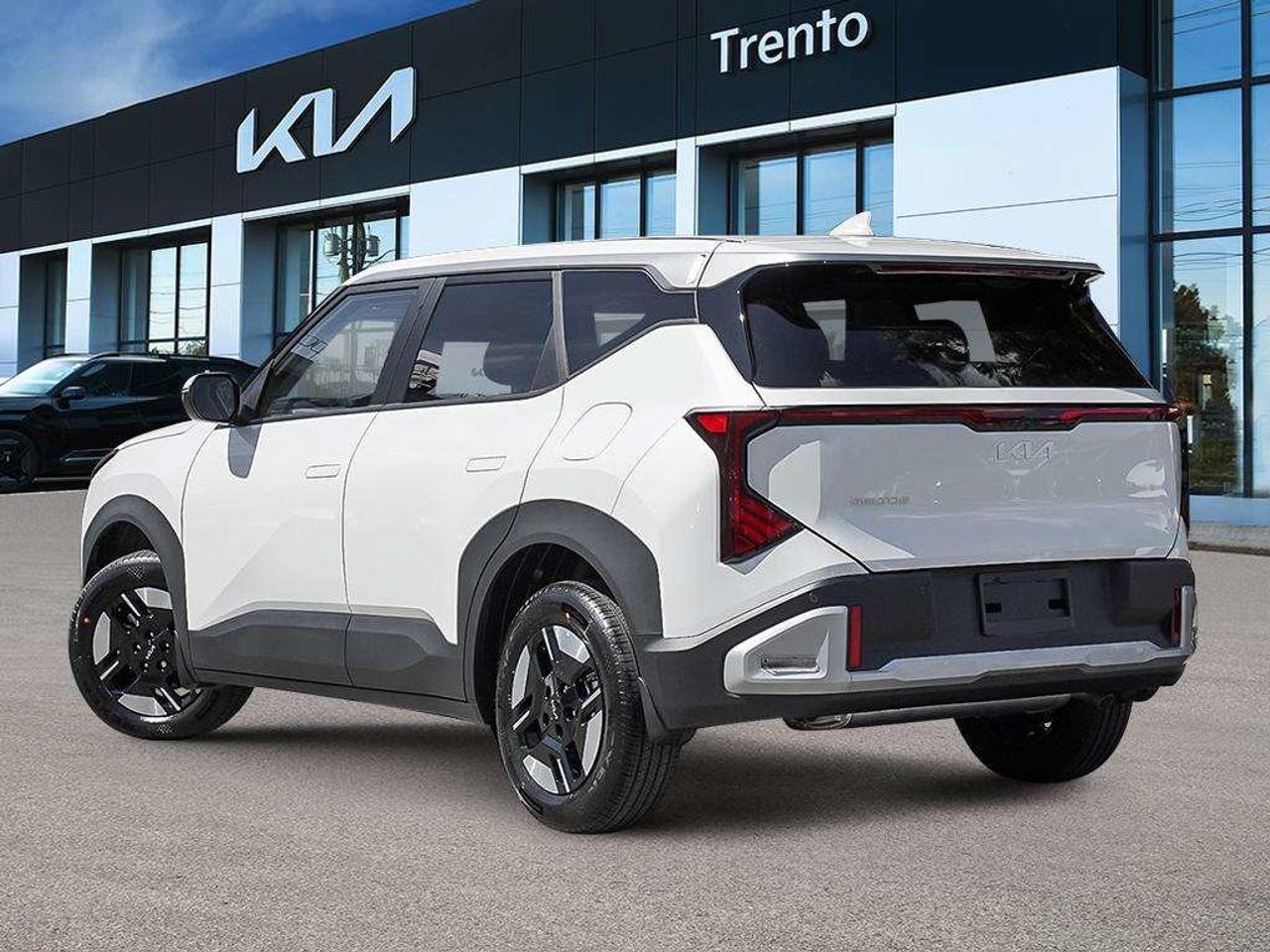 2027 Kia Seltos LX FWD Photo