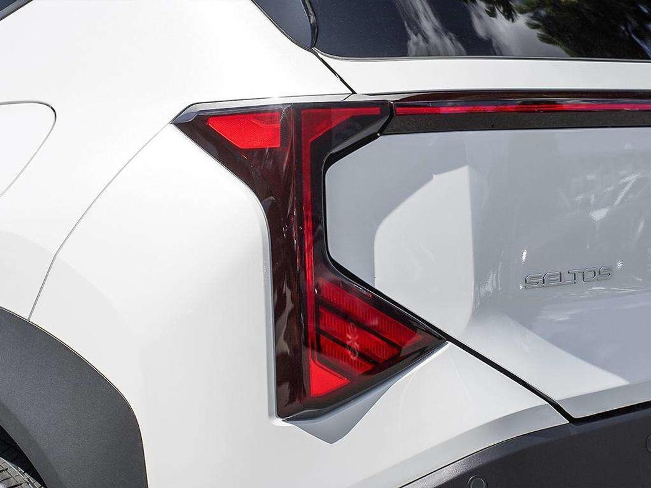 2027 Kia Seltos LX FWD Photo