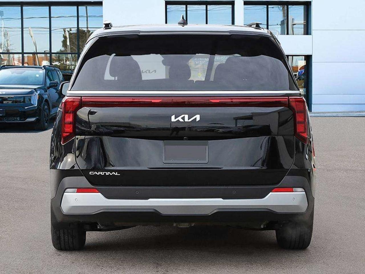 2026 Kia Carnival LX+ Photo