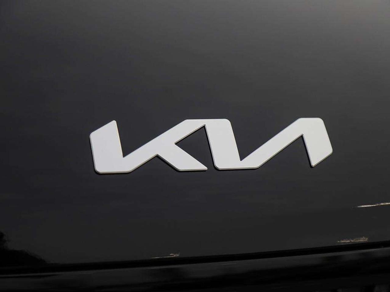 2026 Kia Carnival LX+ Photo