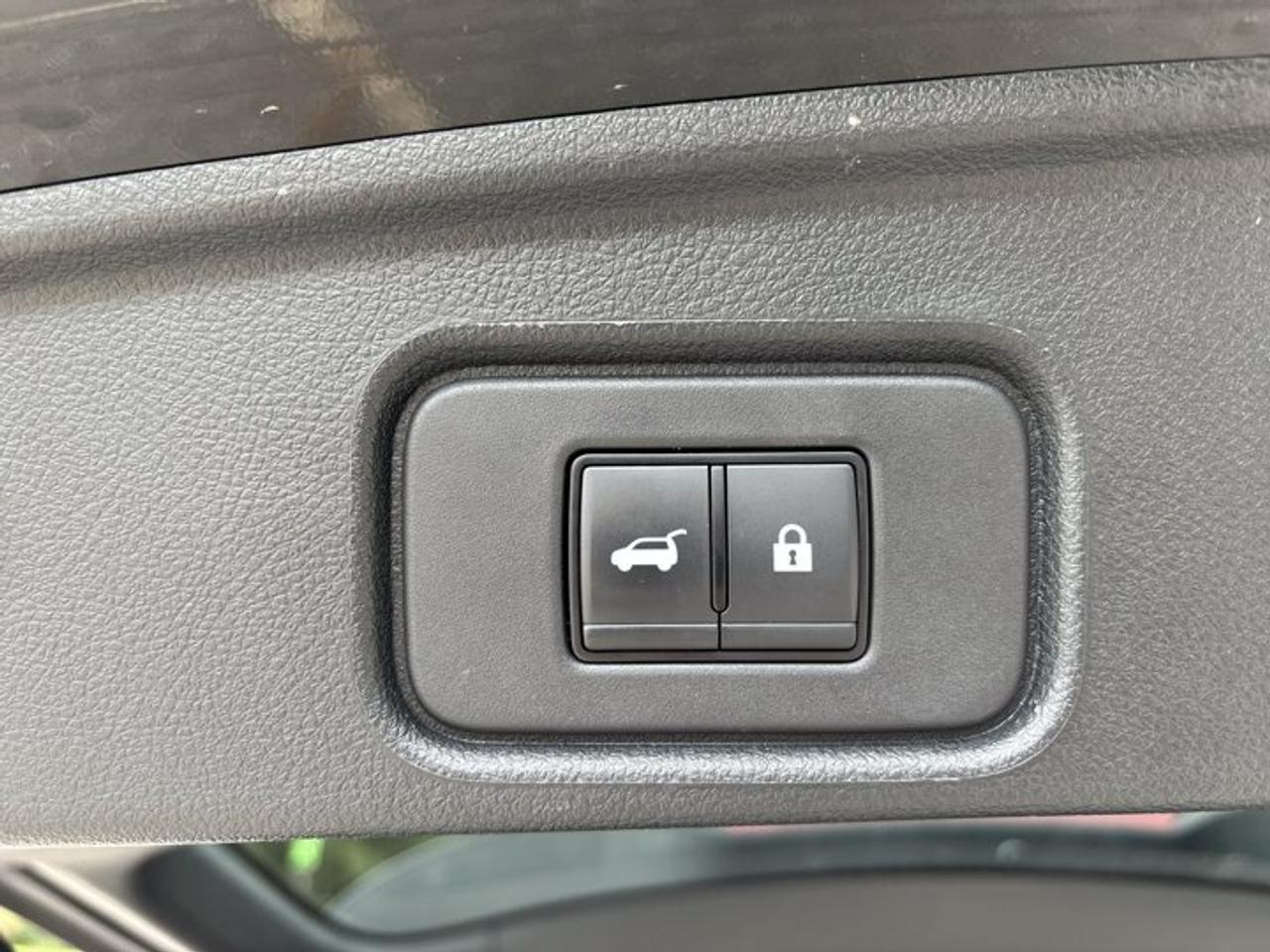 2024 Nissan Pathfinder SV 4WD | One Owner | No Accidents | Pano. Sunroof Photo