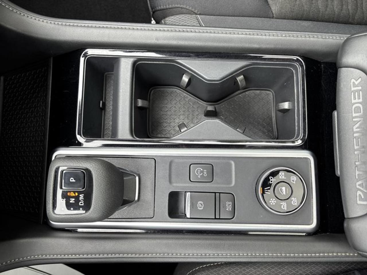 2024 Nissan Pathfinder SV 4WD | One Owner | No Accidents | Pano. Sunroof Photo