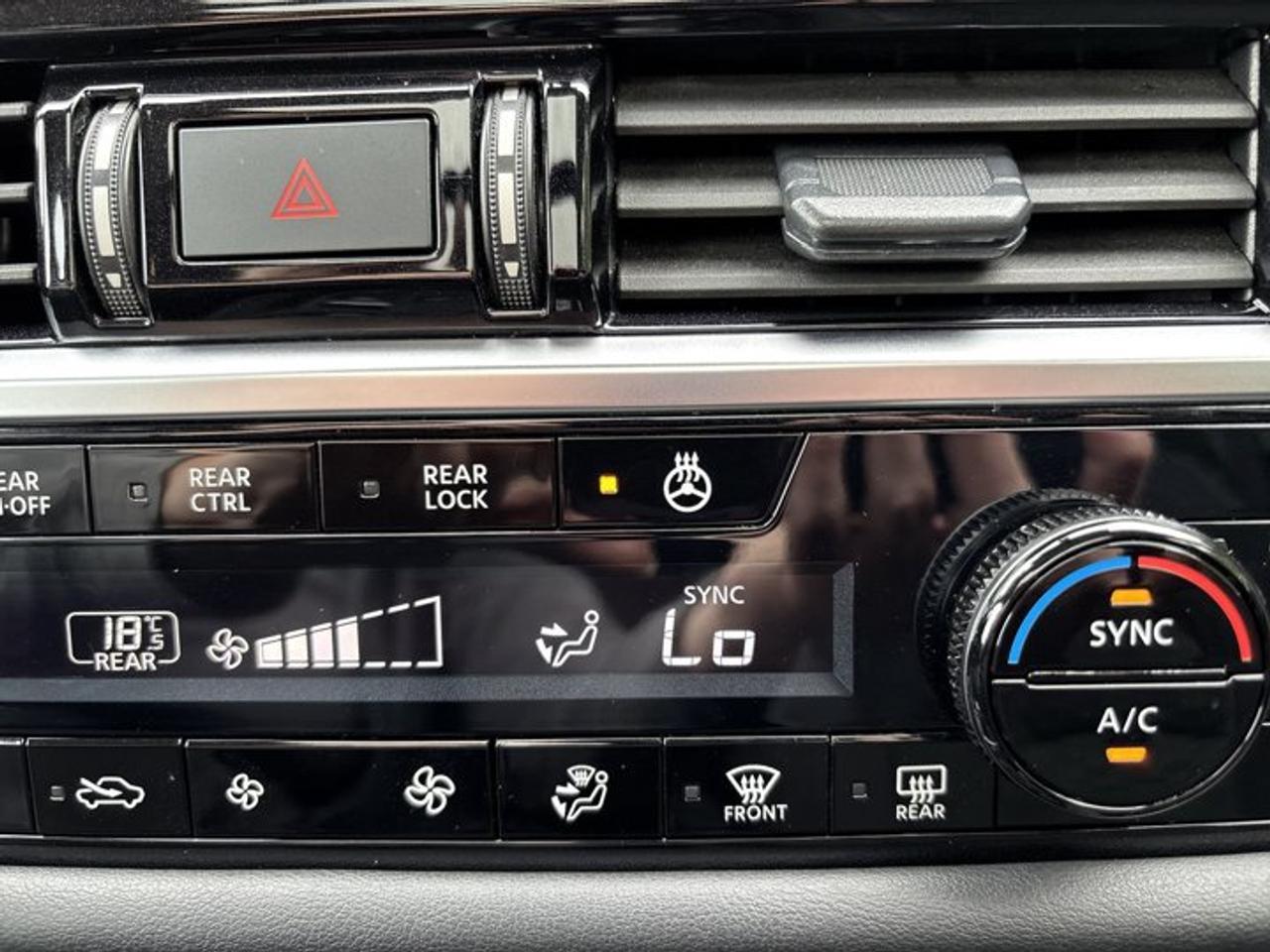 2024 Nissan Pathfinder SV 4WD | One Owner | No Accidents | Pano. Sunroof Photo