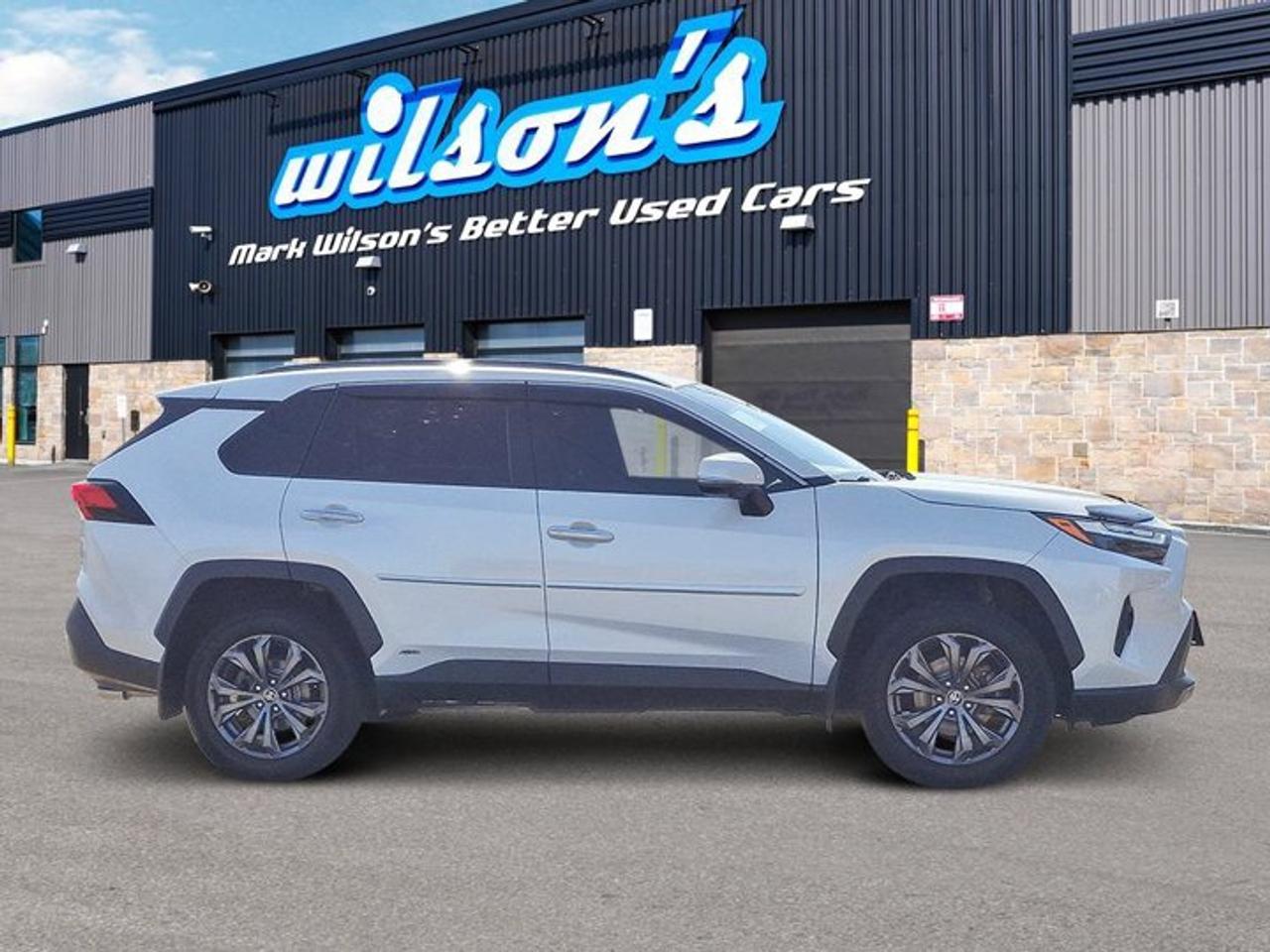 2023 Toyota RAV4 Hybrid Limited AWD | Leather | Sunroof | 360 Camera | JBL Audio | Cooled + Heated Seats | and More ! Photo