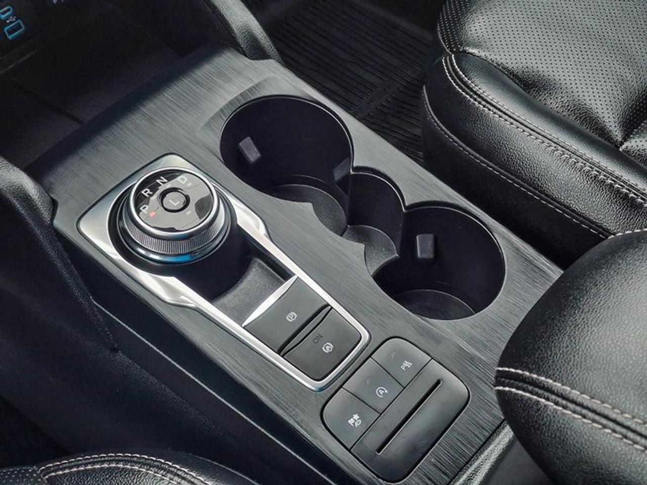 2022 Ford Escape Titanium AWD | Heated Seats + Steering | Remote Start | Co-Pilot 360 | Adaptive Cruise | and More ! Photo