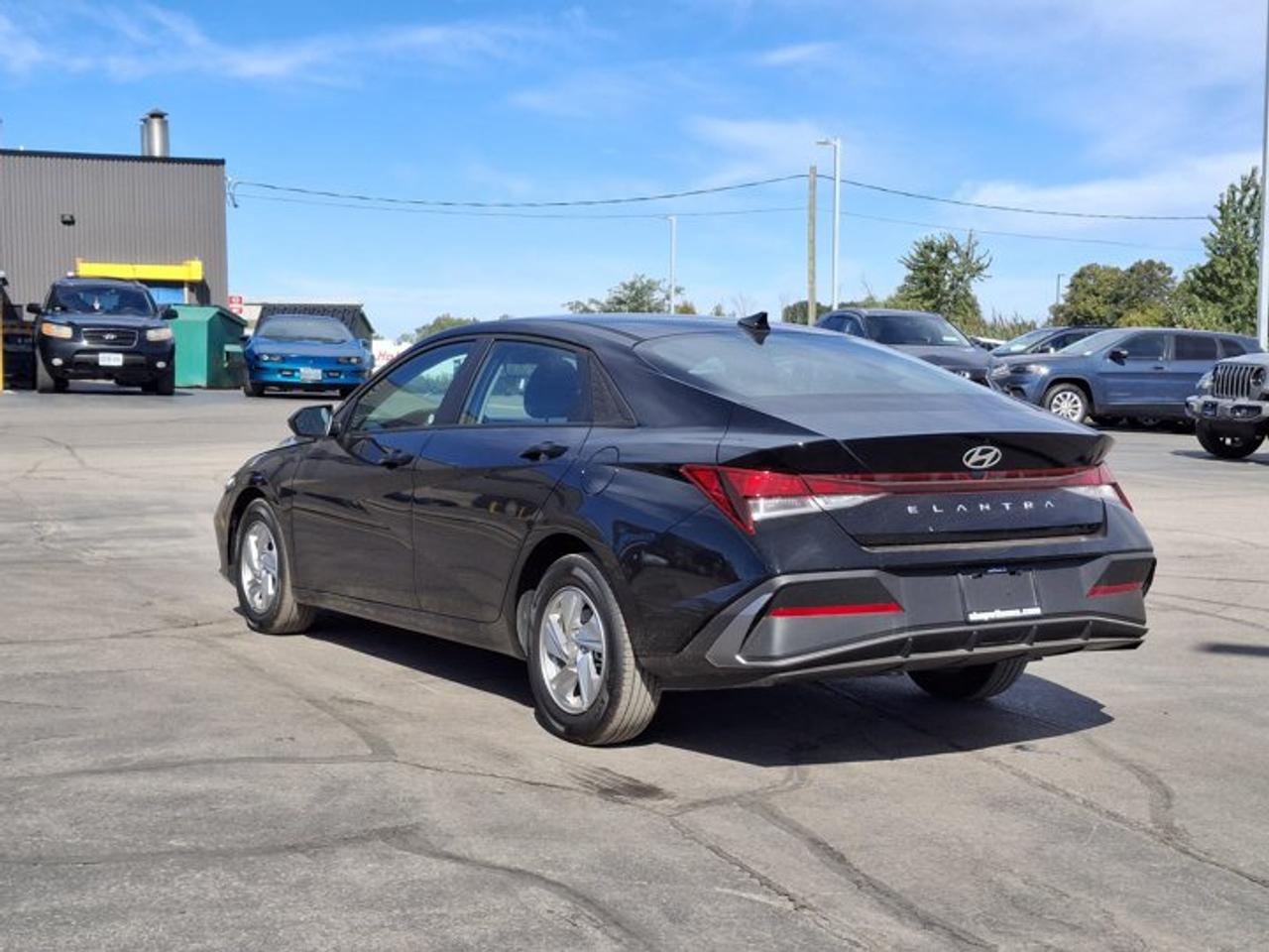 2026 Hyundai Elantra Essential IVT | Heated Seats | Wireless Apple CarPlay + Android Auto | FCA | Rear Cam & More ! Photo2