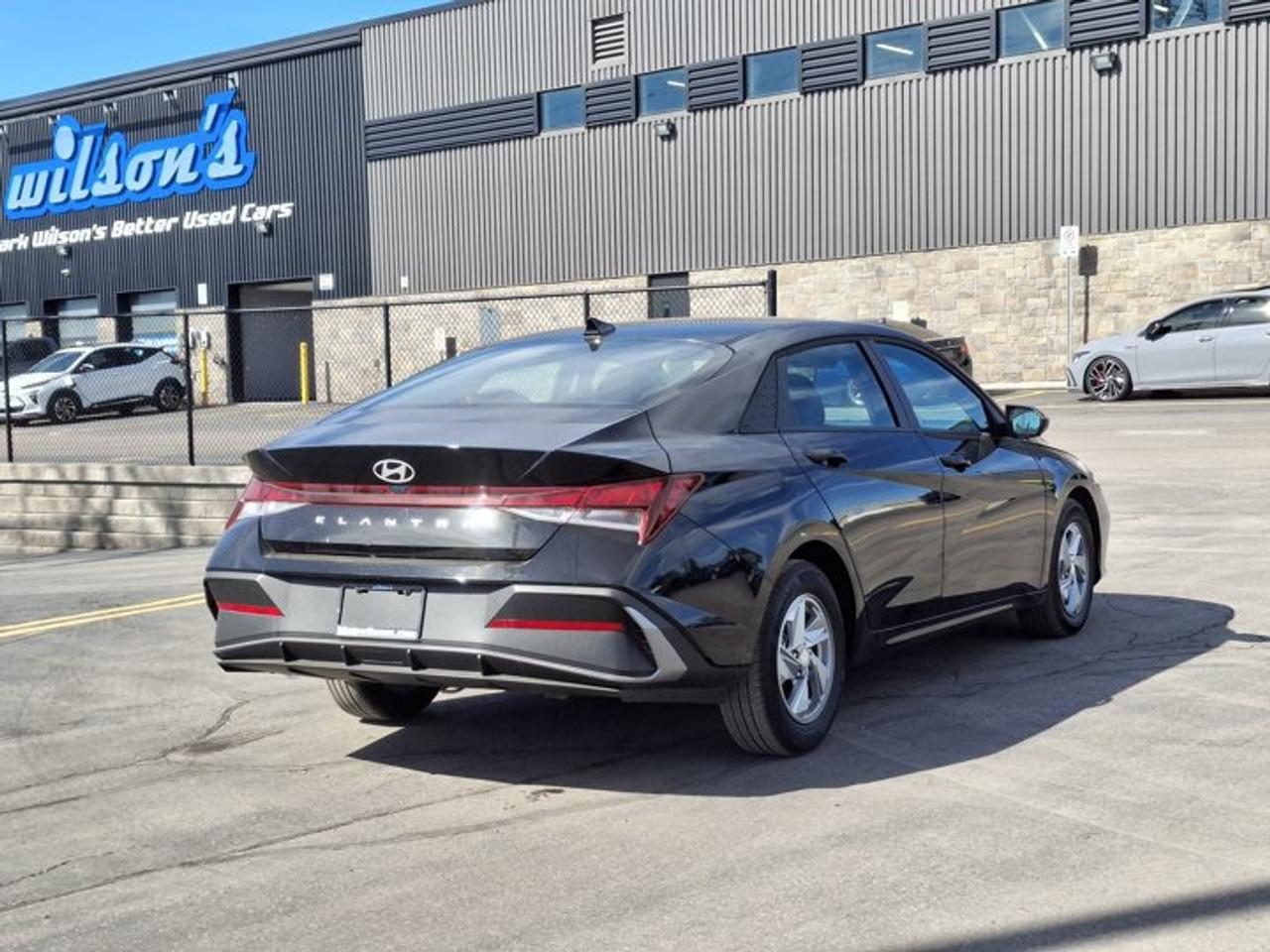 2026 Hyundai Elantra Essential IVT | Heated Seats | Wireless Apple CarPlay + Android Auto | FCA | Rear Cam & More ! Photo4
