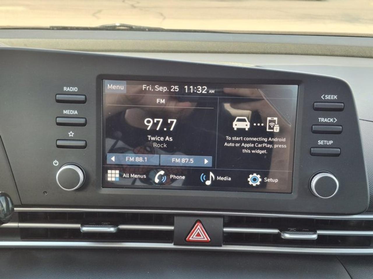 2026 Hyundai Elantra Essential IVT | Heated Seats | Wireless Apple CarPlay + Android Auto | FCA | Rear Cam & More ! Photo