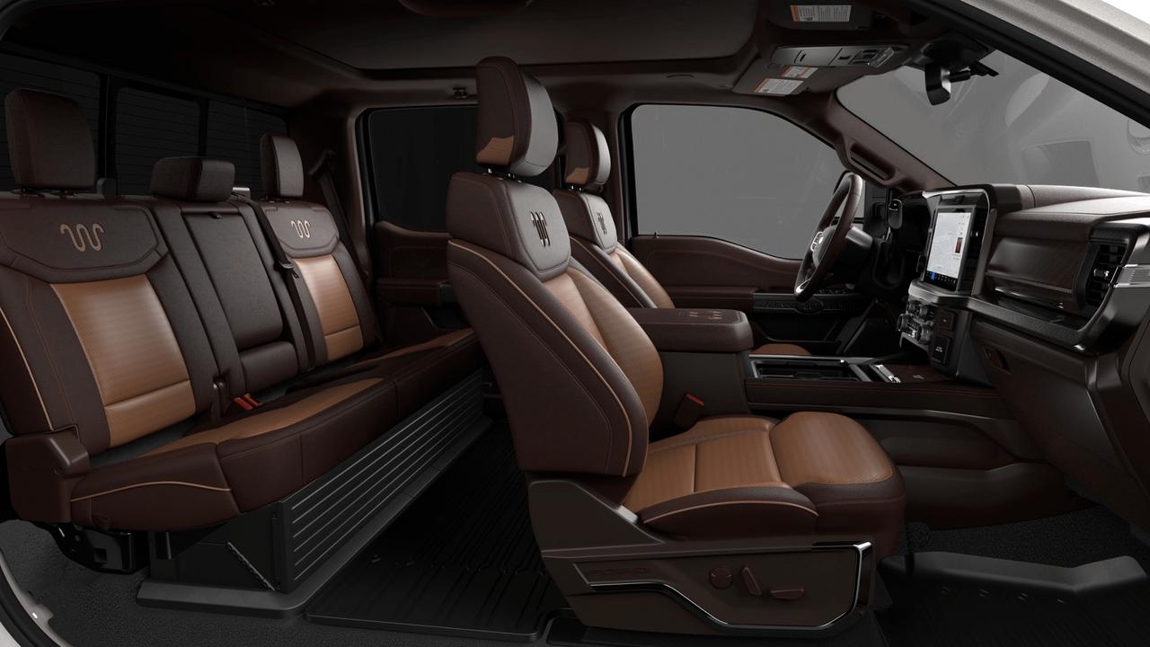 2027 Ford F-250 Super Duty SRW King Ranch Photo3
