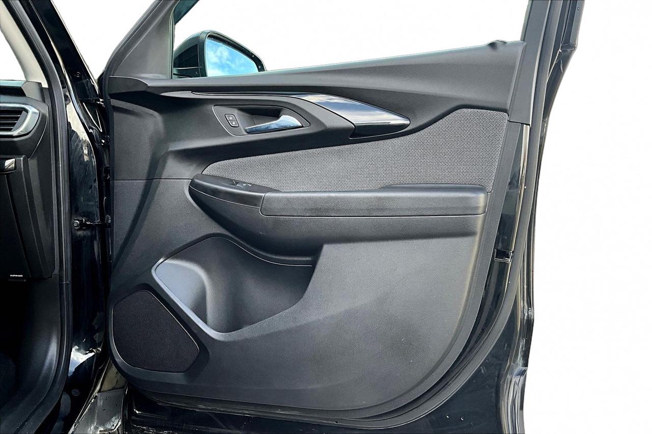 2023 Chevrolet TrailBlazer LT | Driver Confidence IL Pkg | LT Preferred Pkg Photo
