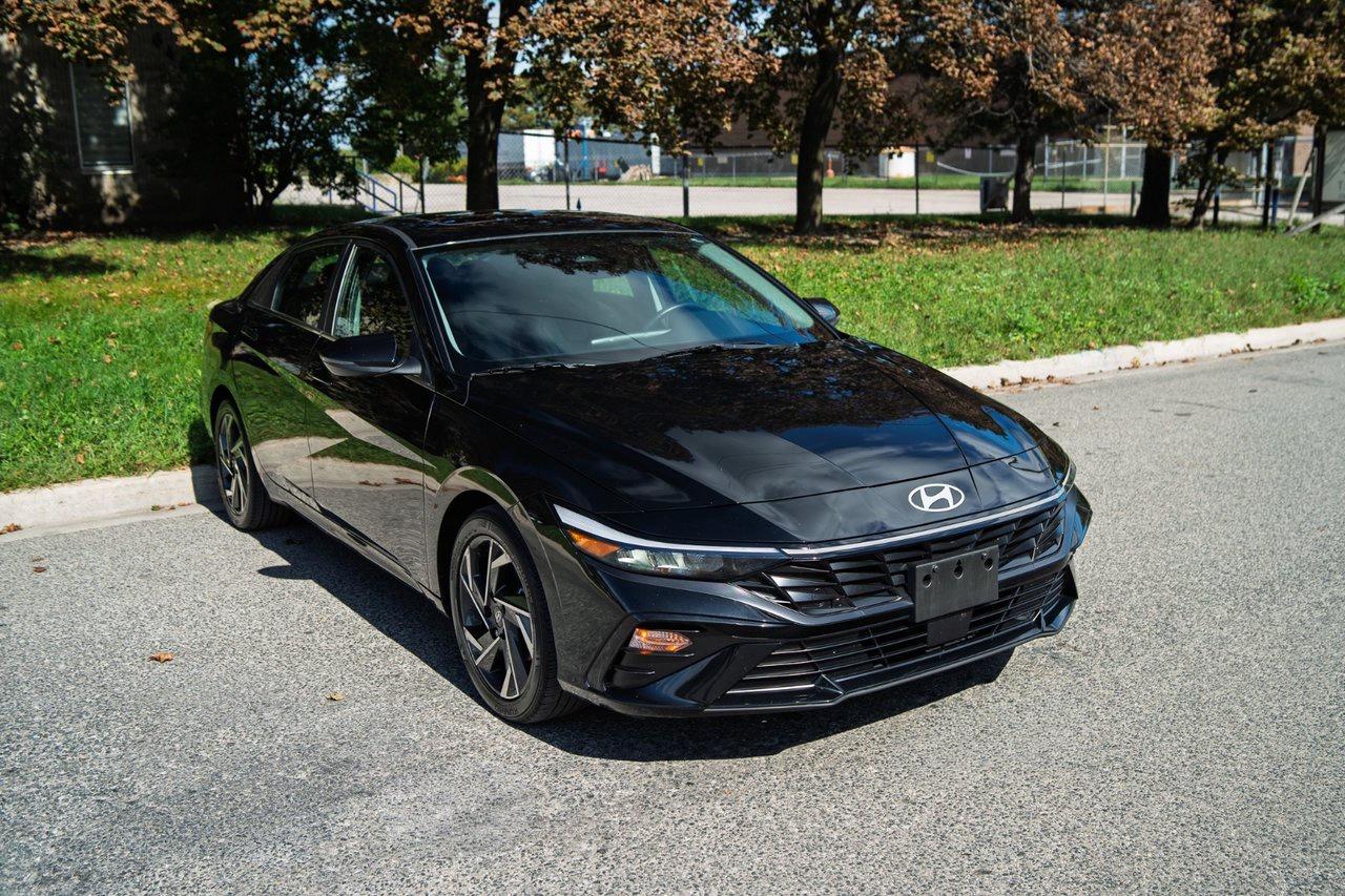 2024 Hyundai Elantra Luxury Photo