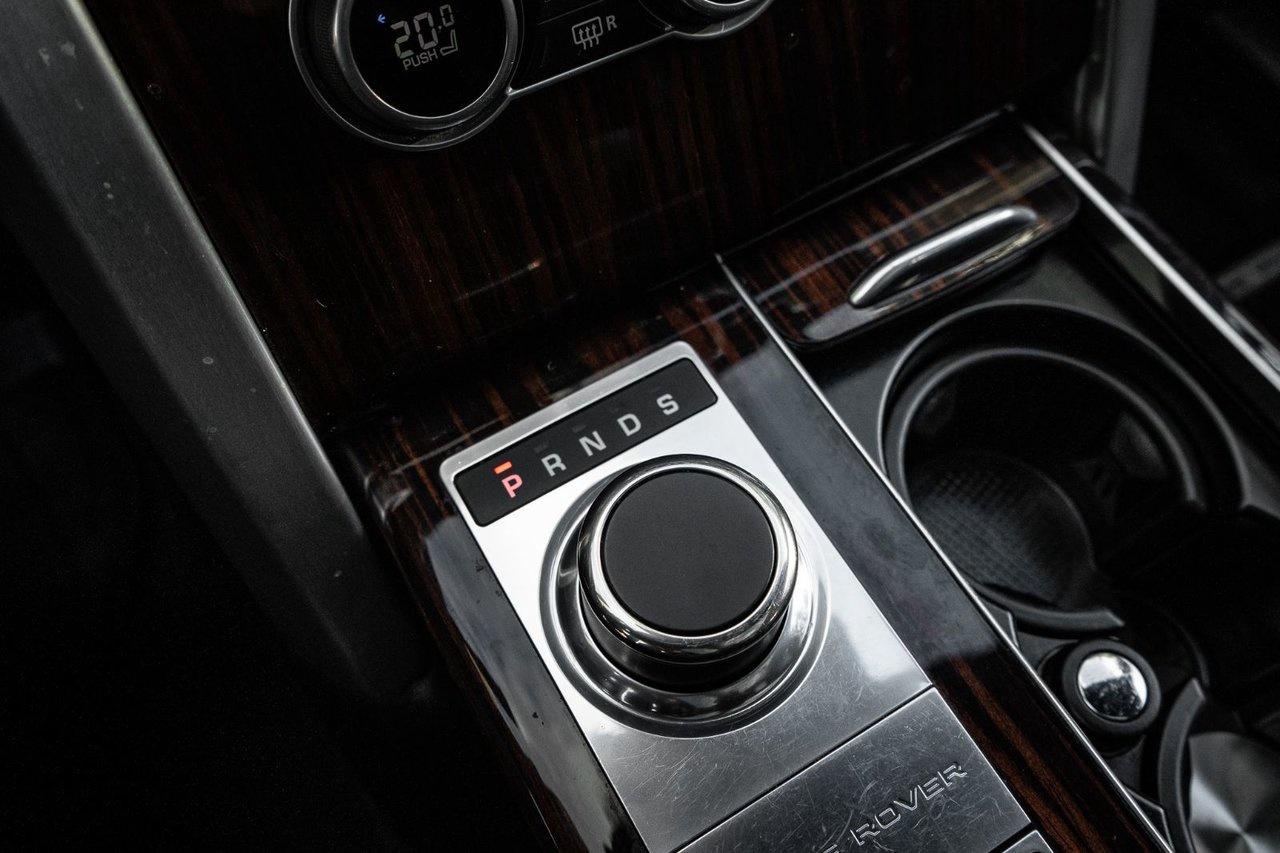 2016 Land Rover Range Rover SC Photo
