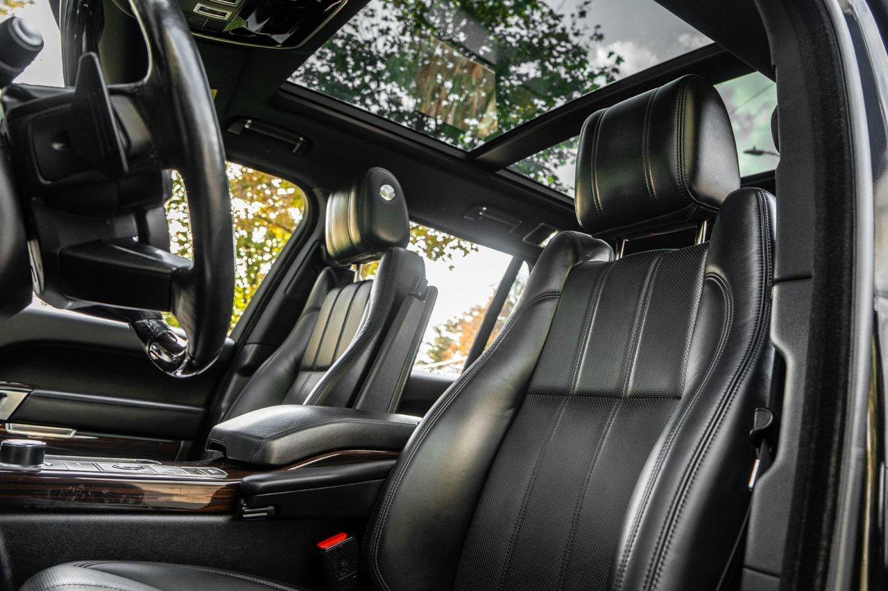 2016 Land Rover Range Rover SC Photo