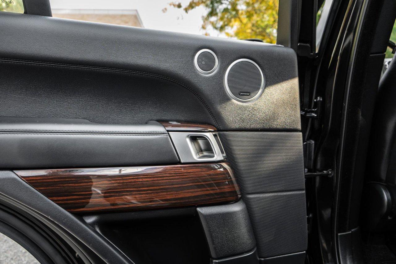 2016 Land Rover Range Rover SC Photo