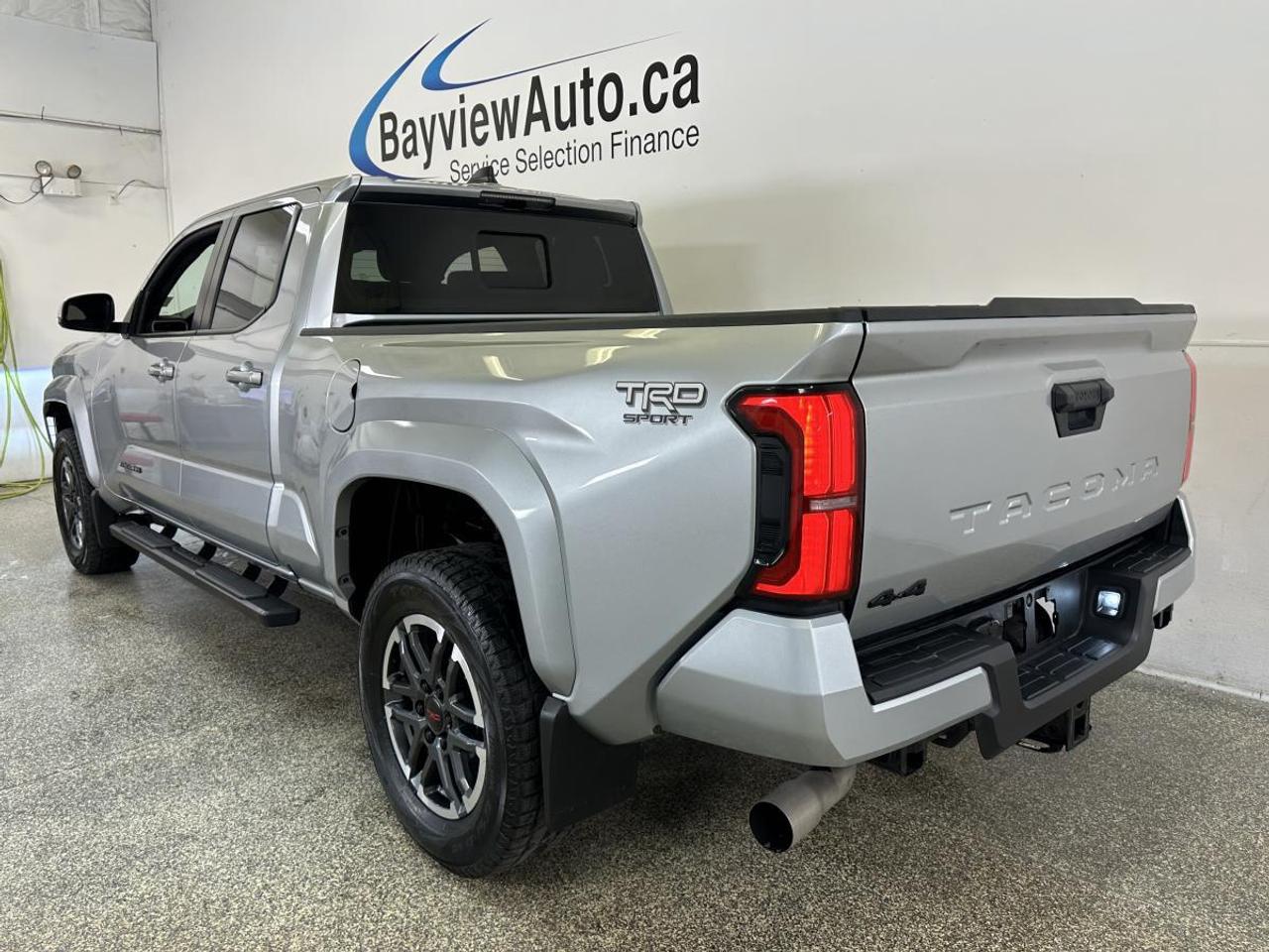 2026 Toyota Tacoma TRD SPORT/CREW/4WD/OFF 1 OWNER TOYOTA LEASE! Photo4