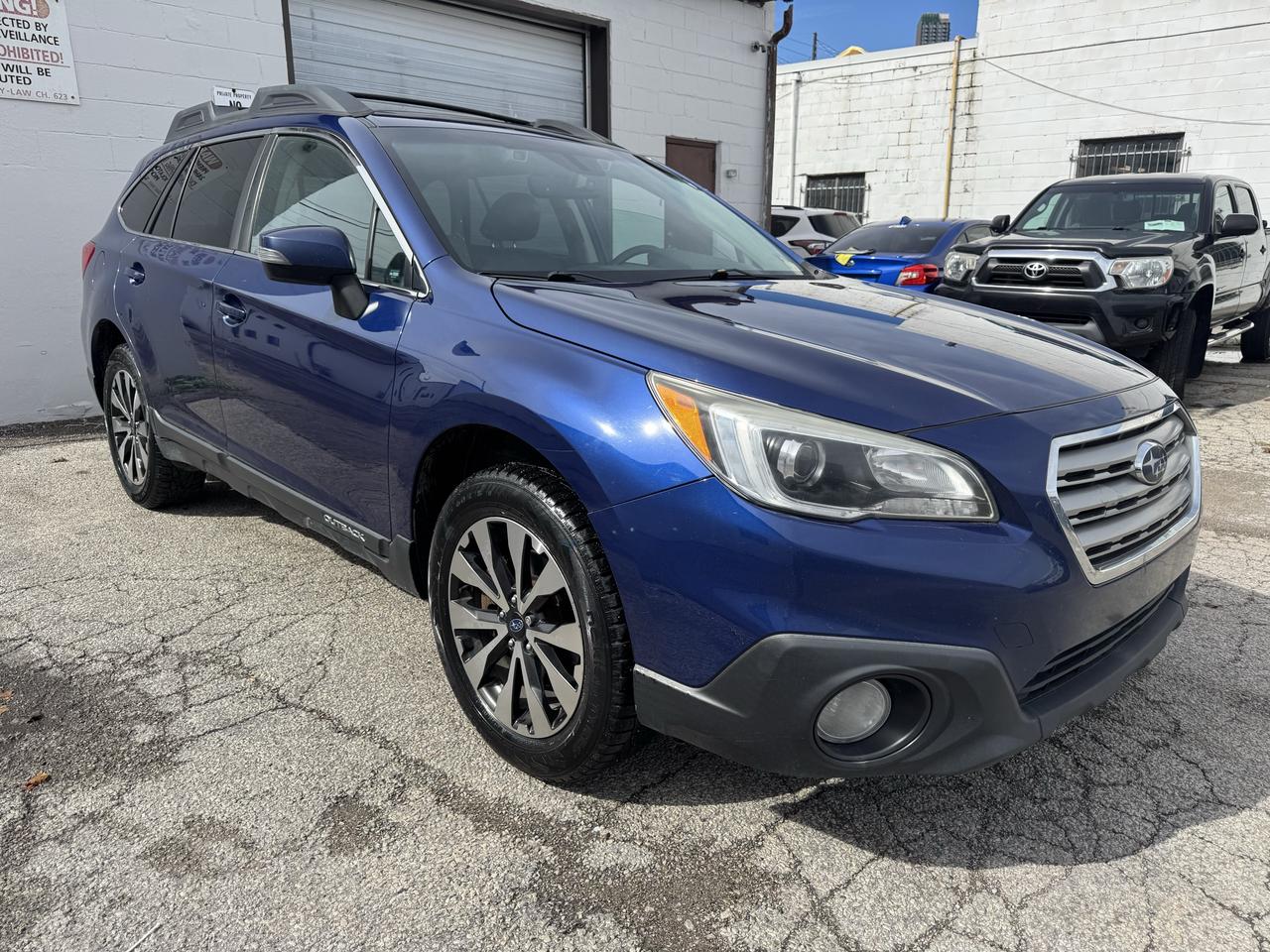 2017 Subaru Outback 3.6R Limited w/Tech Pkg. CERTIFIED - Photo #4