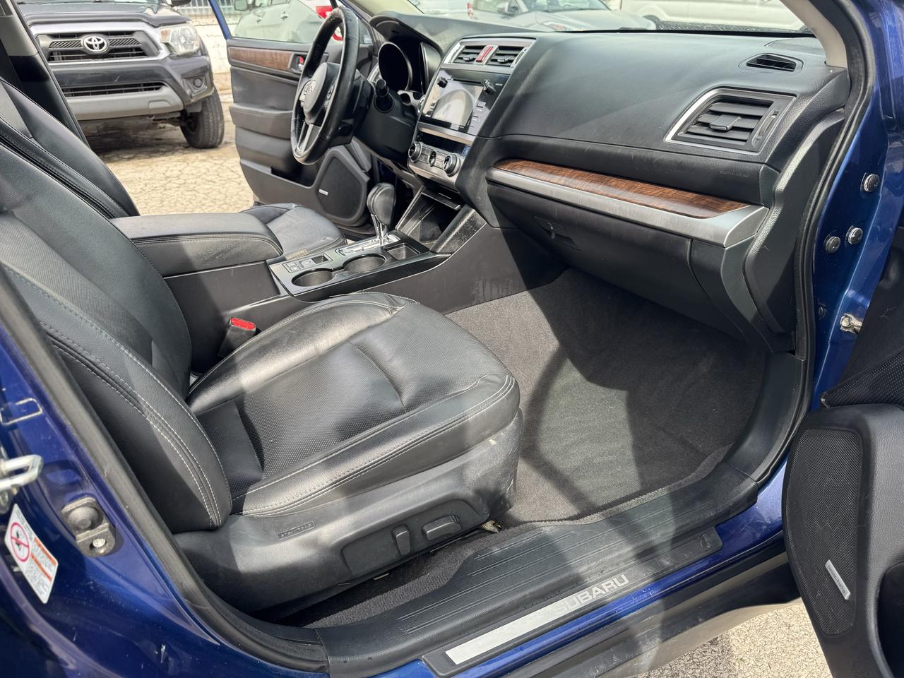 2017 Subaru Outback 3.6R Limited w/Tech Pkg. CERTIFIED Photo